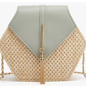 Crossbody Bag Women Tassel Small Straw Beach Bag Satchel Bag Outdoor Fashion